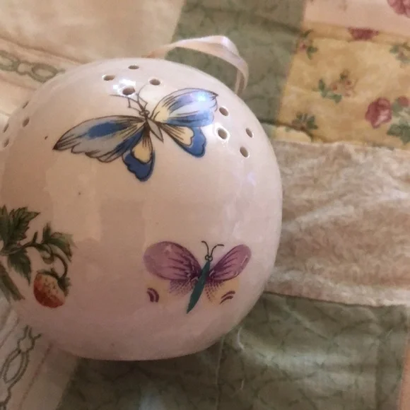 Vintage Ceramic Sachet Ball - Picture 8 of 8